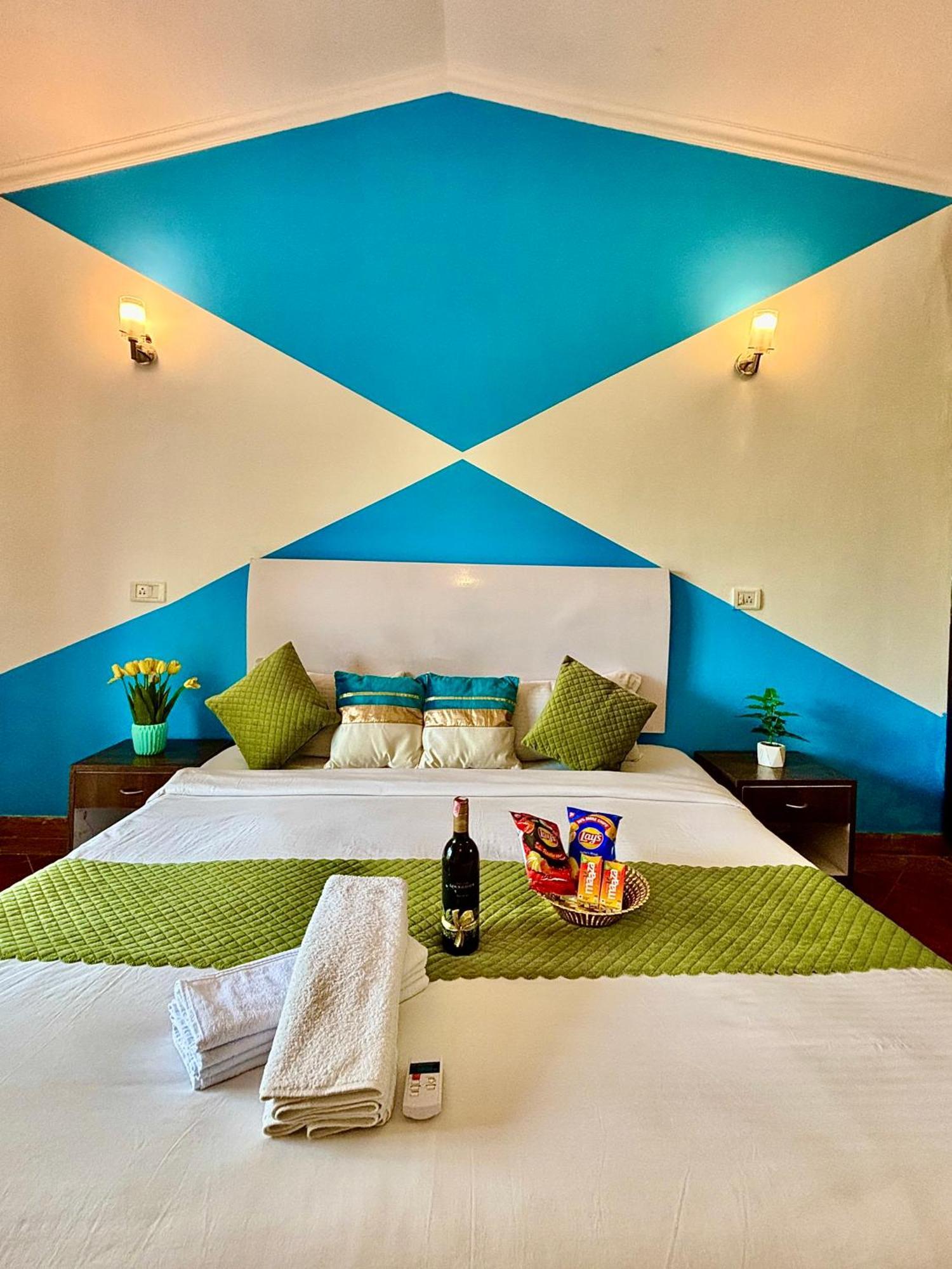 Atulyam Villa- アンジュナ エクステリア 写真