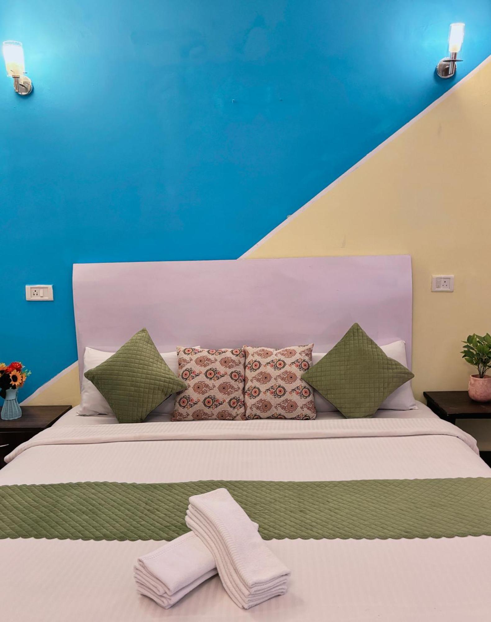 Atulyam Villa- アンジュナ エクステリア 写真